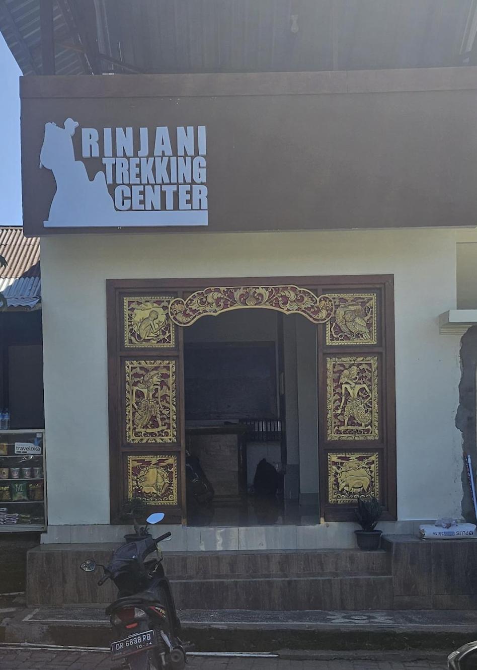 Rinjani Trekking Center Hotel Senaru Exterior photo